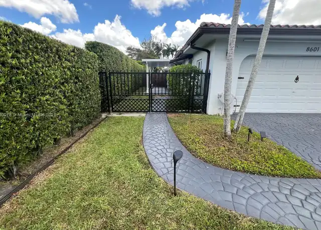 Property at 8601 SW 4th St Unit eff, Miami, FL, 33144, 1 bed, 1 bath, [object Object]