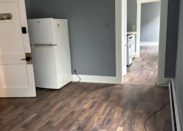 Property at 6 Jefferson Rd Unit 5, Whitefield, NH, 03598, 1 bed, 1 bath, [object Object]