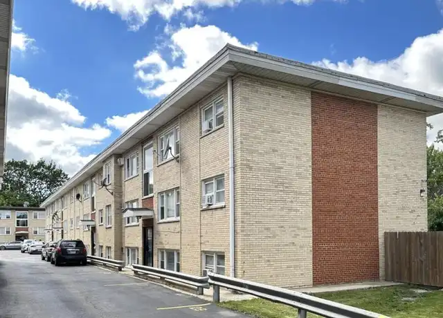 Property at 820 25th Ave, Melrose Park, IL, 60160, 1 bed, 1 bath, [object Object]