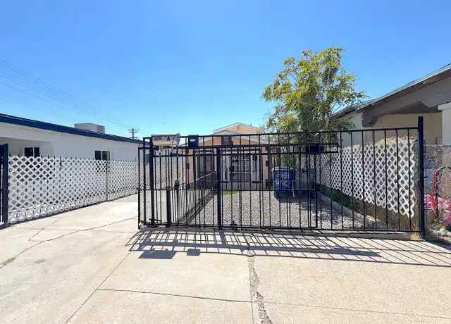 Property at 5656 Dailey Ave, El Paso, TX, 79905, 2 beds, 1.5 baths, [object Object]