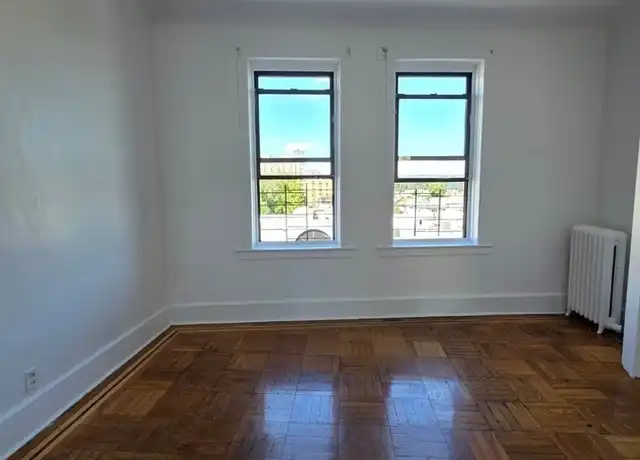 Property at 490 S Broadway Unit 4, Yonkers, NY, 10705, 4 beds, 1 bath, [object Object]