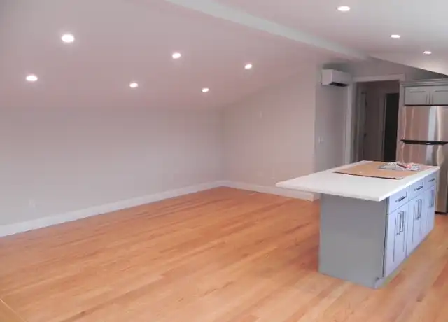 Property at 7 Hawkins Ave Unit 3, Norwalk, CT, 06855, 1 bed, 1.5 baths, [object Object]