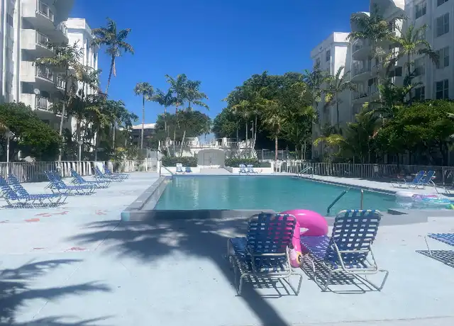 Property at 484 NW 165th St, Miami, FL, 33169, 1 bed, 1 bath, [object Object]