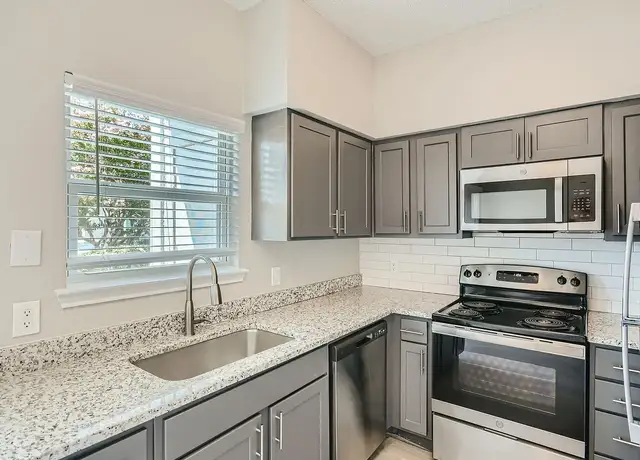 Photo of 1602 E Frankford Rd, Carrollton, TX 75007