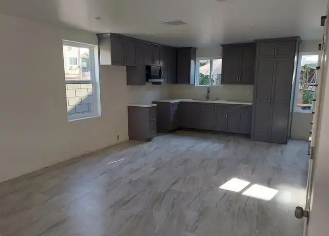 Property at 15434 Wyandotte St, Van Nuys, CA, 91406, 4 beds, 2.5 baths, [object Object]