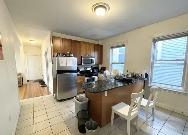Property at 17 Sachem St #3, Roxbury, MA, 02120, 4 beds, 1 bath, [object Object]