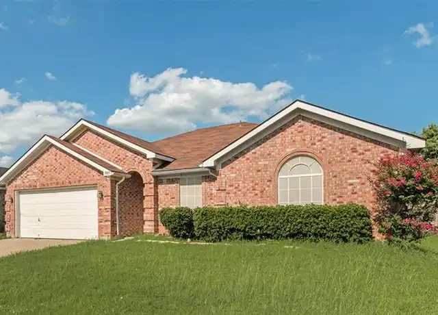 Property at 7003 Thunderbird Dr, Arlington, TX, 76002, 4 beds, 2 baths, [object Object]