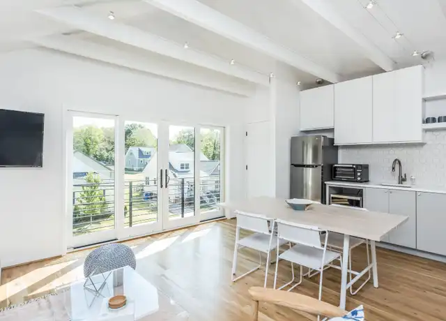 Property at 123 Idlewild Ave Unit 301, Raleigh, NC, 27601, 2 beds, 1 bath, [object Object]