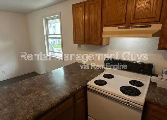 Property at 2504 Portland Ave Unit 3, Minneapolis, MN, 55404, 3 beds, 1 bath, [object Object]