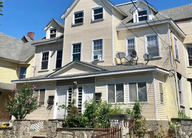 Property at 64 James St Unit 2nd Fl, Bridgeport, CT, 06604, 2 beds, 1 bath, [object Object]