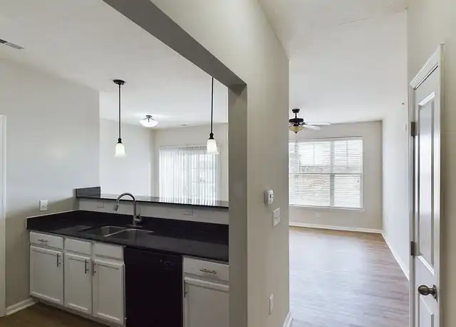 Property at OAK CROSSING - 10501 Day Lily Dr, Fort Wayne, IN, 46825, 1-3 bed, 1-2 bath, [object Object]