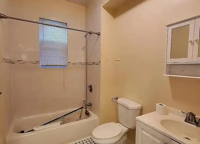 Property at 853 S 15th St Unit 2, Newark, NJ, 07108, 4 beds, 1 bath, [object Object]