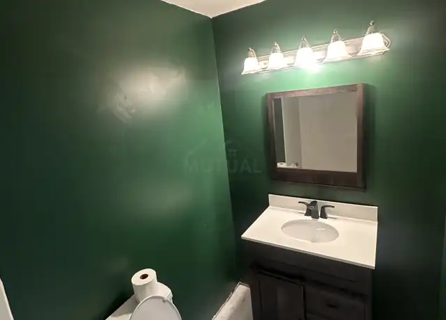 Property at 1855 Luneta Ct, Commerce Township, MI, 48382, 3 beds, 2 baths, [object Object]