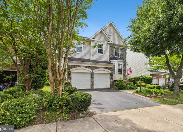 Property at 4843 Montega Dr, Woodbridge, VA, 22192, 4 beds, 3.5 baths, [object Object]