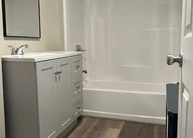 Property at 29-31 Stone St Unit 31, Concord, NH, 03301, 2 beds, 1 bath, [object Object]