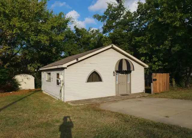 Property at 2710 Jenny Lind Rd, Fort Smith, AR, 72901, 1 bed, 1 bath, [object Object]