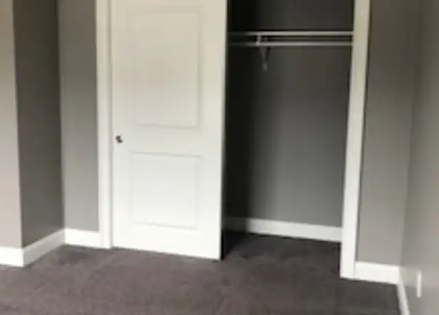 Property at 50-60 Pointe Pl Unit 60-302, Dover, NH, 03820, 2 beds, 1 bath, [object Object]