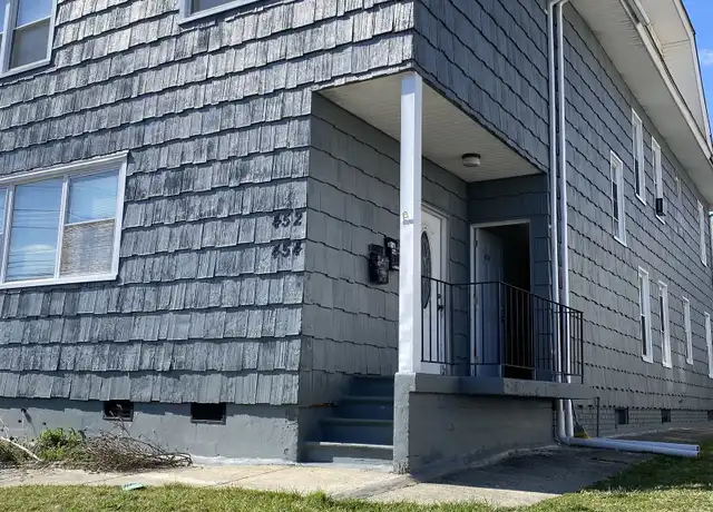 Property at 452 Summit St Unit 3rd FLOOR, Bridgeport, CT, 06606, 2 beds, 1 bath, [object Object]