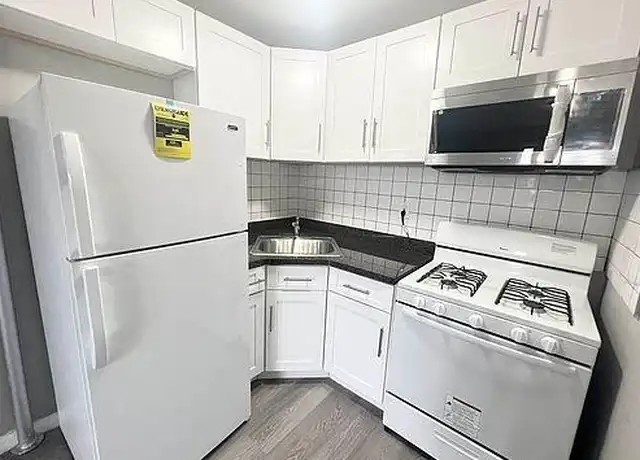 Property at 834 Beck St, Bronx, NY, 10459, 1 bed, 1 bath, [object Object]