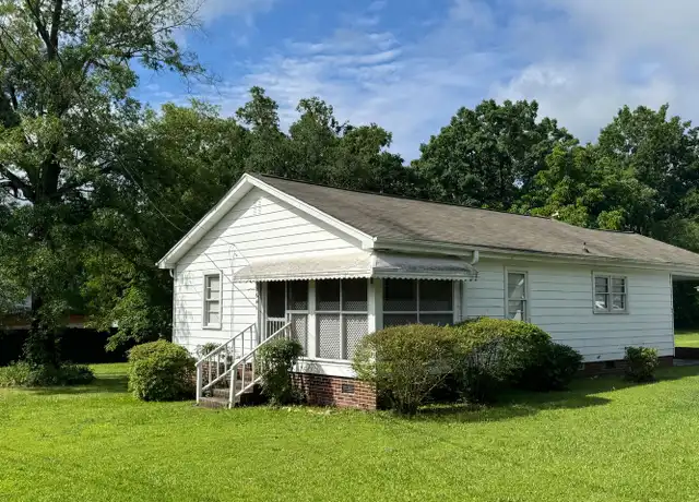 Property at 641 Rice St, Calhoun Falls, SC, 29628, 2 beds, 2 baths, [object Object]