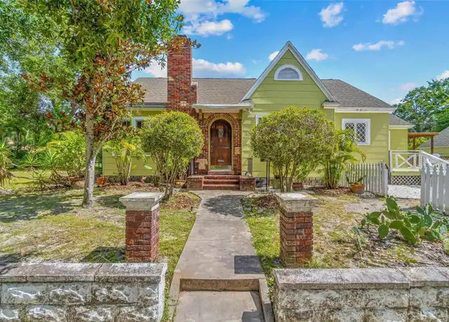 Property at 629 24th Ave N, Saint Petersburg, FL, 33704, 2 beds, 1.5 baths, [object Object]