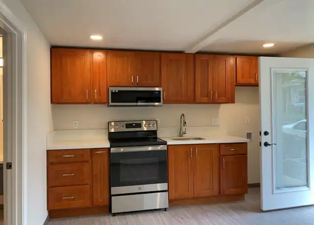 Property at 2666 East Manoa Rd, Honolulu, HI, 96822, 1 bed, 1 bath, [object Object]