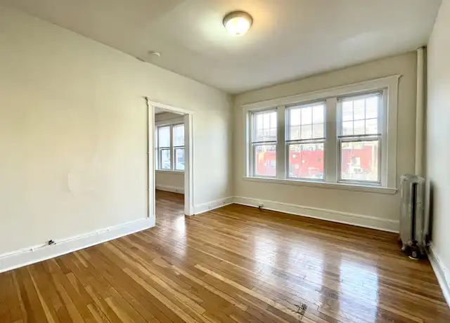 Property at 113 Kilsyth Rd Unit 9, Brighton, MA, 02135, 2 beds, 1 bath, [object Object]
