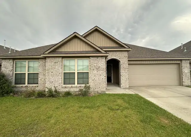 Property at 115 S Lakepointe Dr, Lafayette, LA, 70506, 4 beds, 2 baths, [object Object]