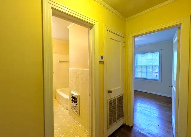 Property at 416 N 19th Ave, Hattiesburg, MS, 39401, 2 beds, 1 bath, [object Object]