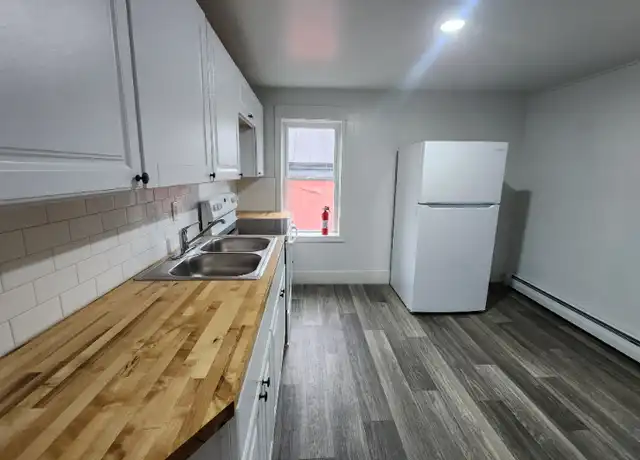 Property at 44 Granite St Unit 3, Barre, VT, 05641, 1 bed, 1 bath, [object Object]