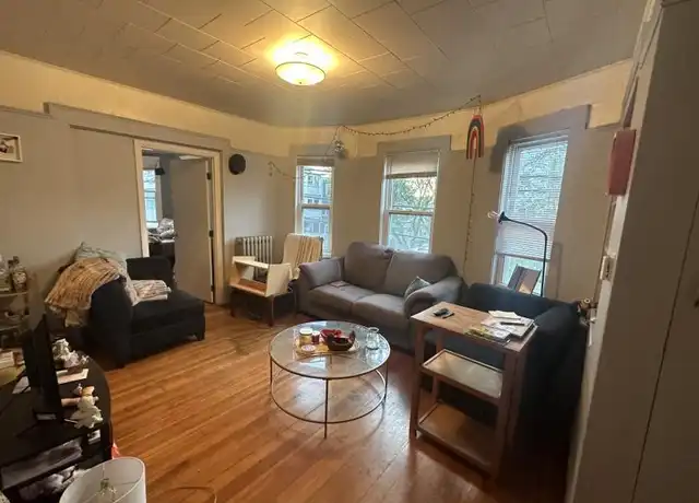 Property at 69 Conwell Ave, Somerville, MA, 02144, 3 beds, 1 bath, [object Object]