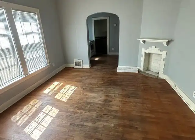 Property at 705 W Ash St Unit Duplex!, Salina, KS, 67401, 1 bed, 1 bath, [object Object]