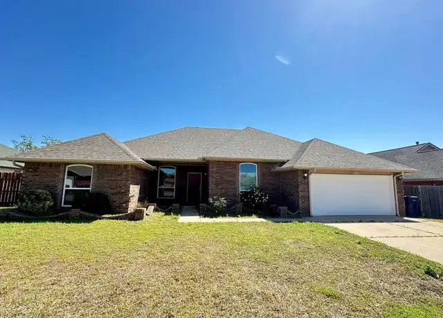 Property at 432 Cactus Rd, Yukon, OK, 73099, 4 beds, 3 baths, [object Object]