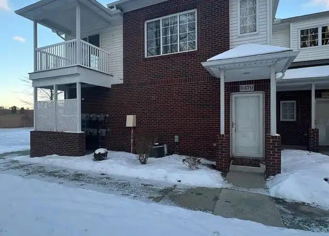 Property at 5379 Twin Oaks Dr, Sterling Heights, MI, 48314, 2 beds, 2 baths, [object Object]