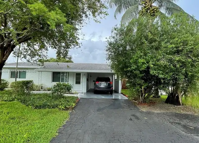 Property at 330 NE 42nd Ct Unit 330, Oakland Park, FL, 33334, 3 beds, 2 baths, [object Object]