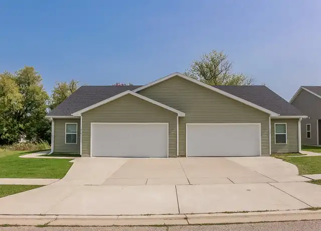 Property at 1215 Salem Dr, Edgerton, WI, 53534, 3 beds, 2 baths, [object Object]