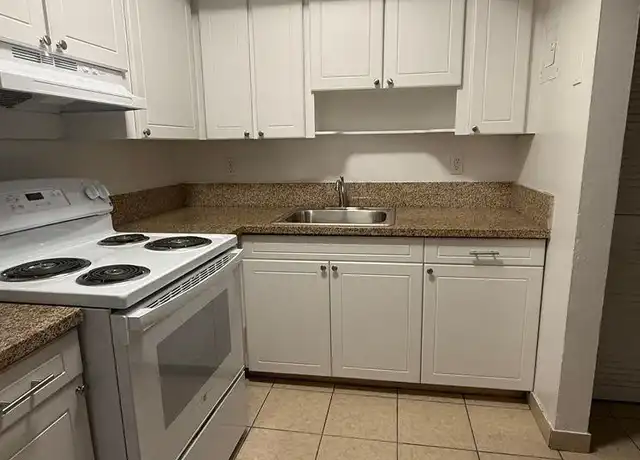 Property at 890 NW 39th St Unit 12, Oakland Park, FL, 33309, 2 beds, 1 bath, [object Object]