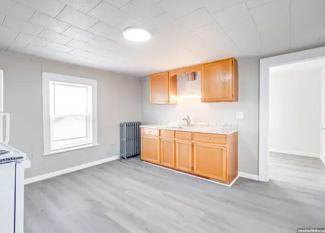 Property at 547 Ceape Ave, Oshkosh, WI, 54901, 2 beds, 1 bath, [object Object]