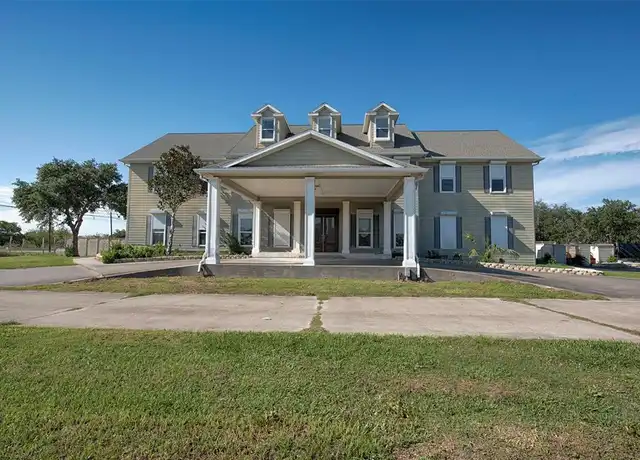 Property at 2293 E Bayshore Dr, Dickinson, TX, 77539, 3 beds, 2.5 baths, [object Object]