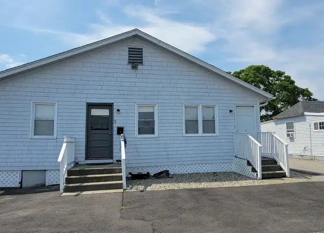 Property at 28 Melba St Unit 3, Milford, CT, 06460, 1 bed, 1 bath, [object Object]