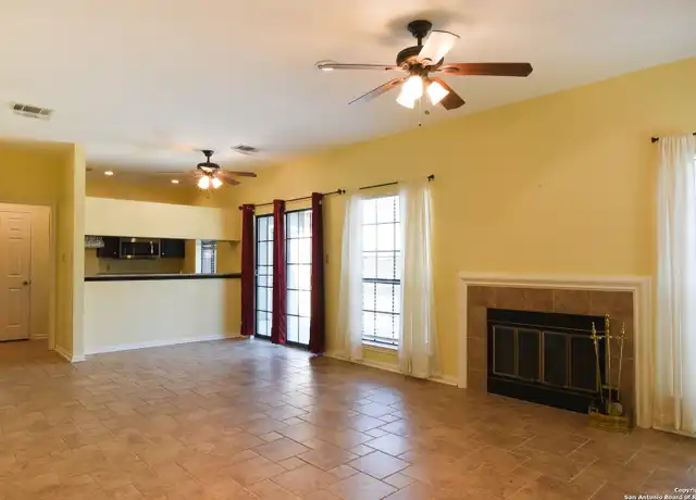 Property at 9 Chapel Hill Cir, San Antonio, TX, 78240, 2 beds, 2.5 baths, [object Object]