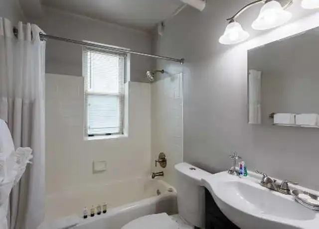 Property at Lawrence Apartments - 26 Crescent Rd, Greenbelt, MD, 20770, 1 bed, 1 bath, [object Object]