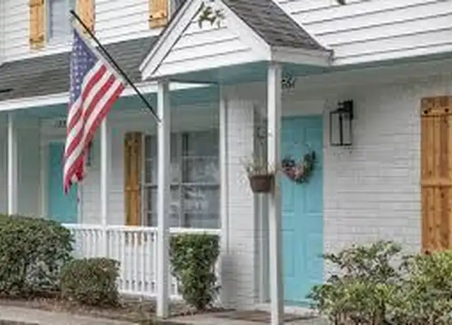 Property at 1408 Tomota Ct, Mount Pleasant, SC, 29464, 2 beds, 1.5 baths, [object Object]
