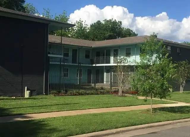 Property at 701 Elsbeth St #102, Dallas, TX, 75208, 2 beds, 1 bath, [object Object]