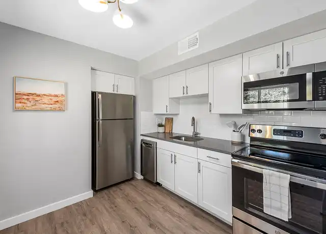 Property at 7201-05 Gravois Apartments - 7201-7205 Gravois Rd, Saint Louis, MO, 63116, 1 bed, 1 bath, [object Object]