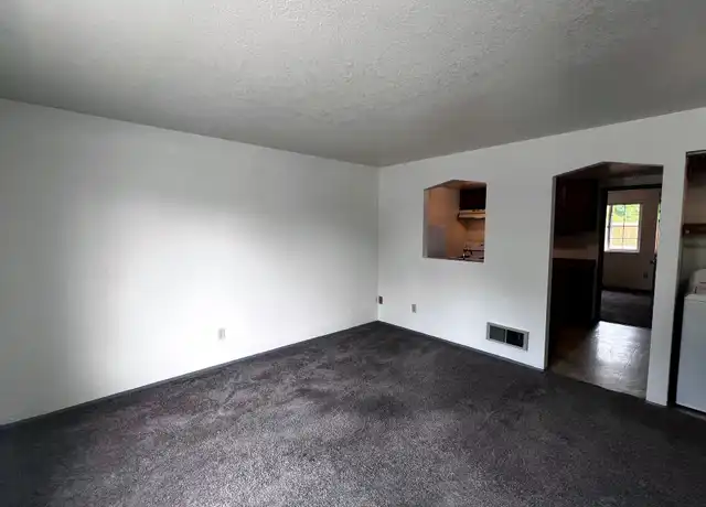 Property at 3225 Washington Way Unit 3, Longview, WA, 98632, 1 bed, 1 bath, [object Object]