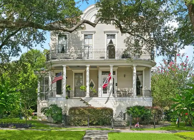 Property at 4400 Chestnut St, New Orleans, LA, 70115, 3 beds, 2 baths, [object Object]