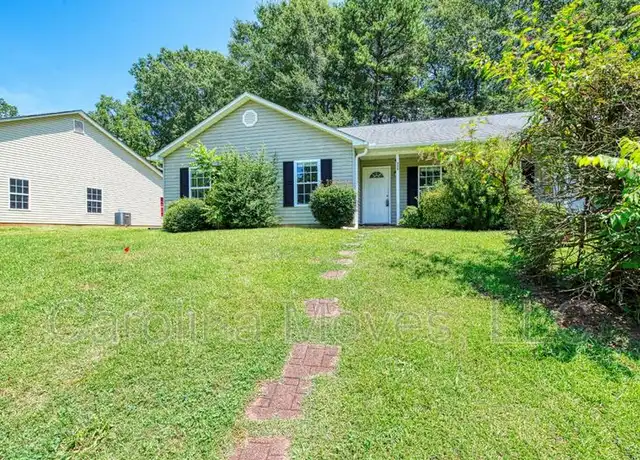 Property at 331 Zach Dr, Boiling Springs, SC, 29316, 3 beds, 2 baths, [object Object]