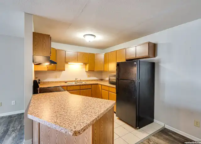 Property at 825 Wisconsin St Unit 3C, Oshkosh, WI, 54901, 4 beds, 1 bath, [object Object]