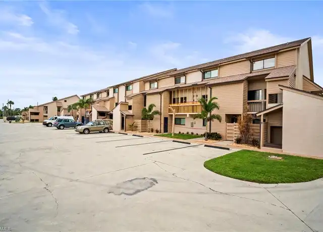 Property at 894 Buttonwood Dr #215, Fort Myers Beach, FL, 33931, 2 beds, 2 baths, [object Object]